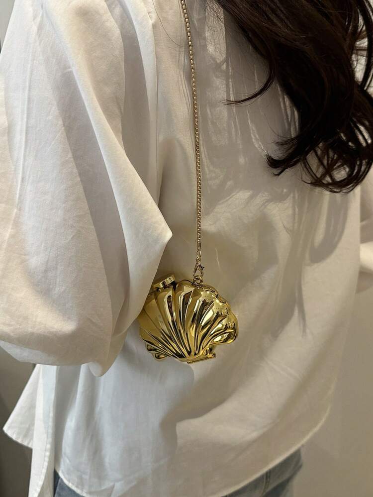 Shell Shaped Mini Evening Clutch Bag detail photo 7 - Evening Bags at ShopKaar