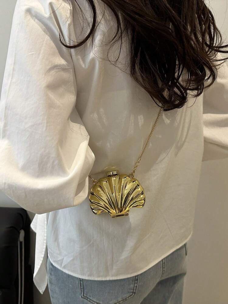 Shell Shaped Mini Evening Clutch Bag detail photo 8 - Evening Bags at ShopKaar