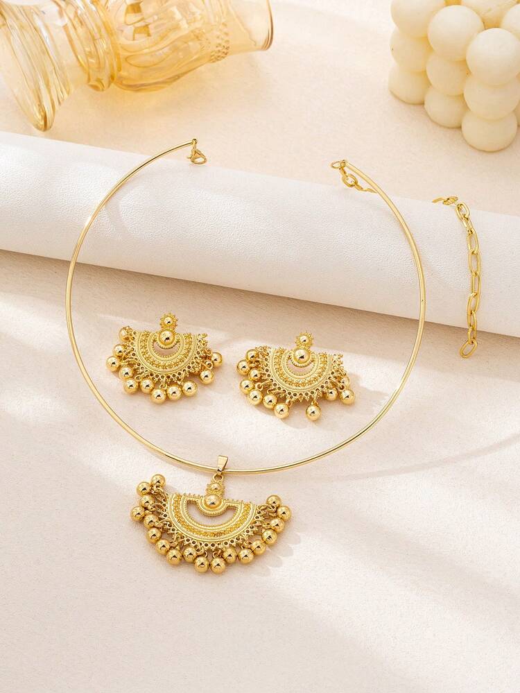 Bohemian Fan Tassel Drop Earrings detail photo 9 - Earrings at ShopKaar