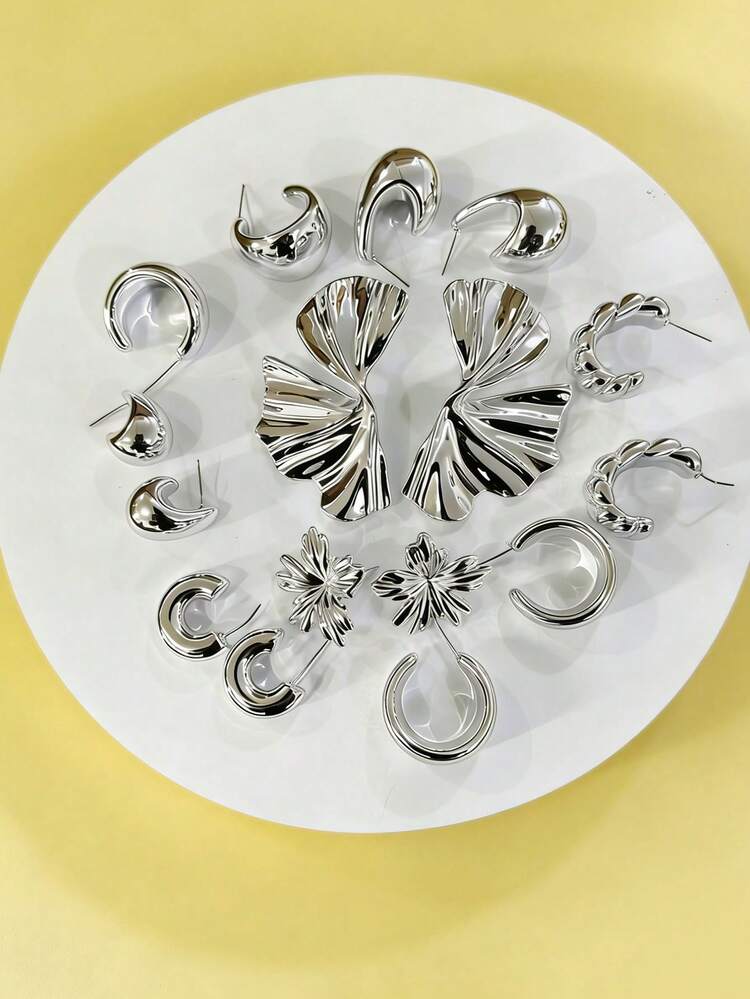 Silver Tone Fashion Earring Set detail photo 3 - Earrings at ShopKaar